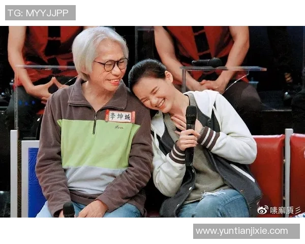 足球明星在采访中深情回忆妻子展现家庭温暖与支持